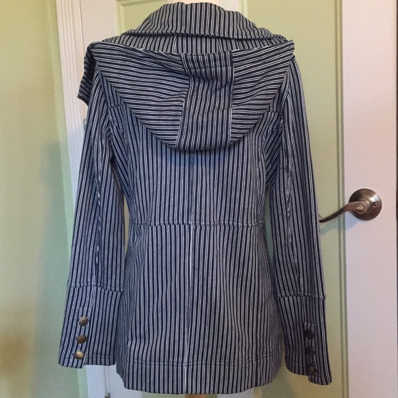 Hurley button up jacket - Picture 4 of 7